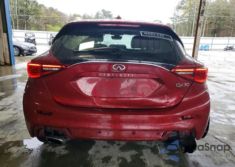 2018 Infiniti Qx30 Premium z USA, uszkodzony, nr VIN SJKCH5CP0JA046450